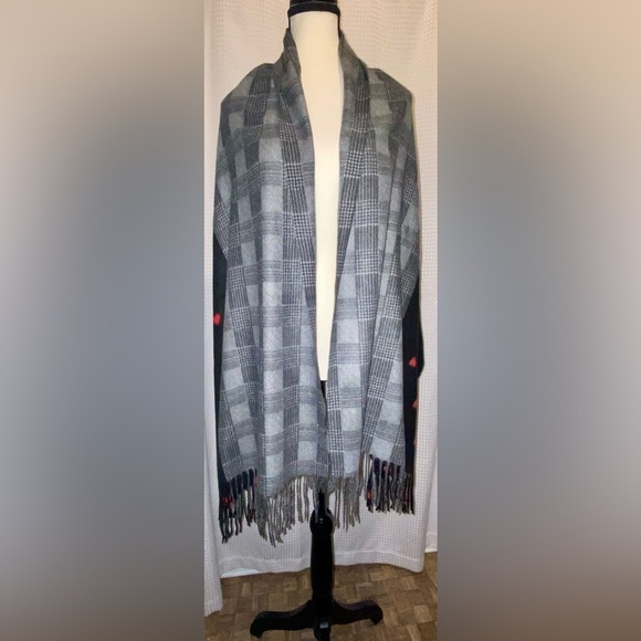 Women’s Marie Claire oversized Maxi Scarf 2 in 1 extra soft gray black and red - Picture 1 of 8